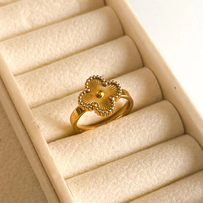 Vancleef Golden Adjustable Ring
