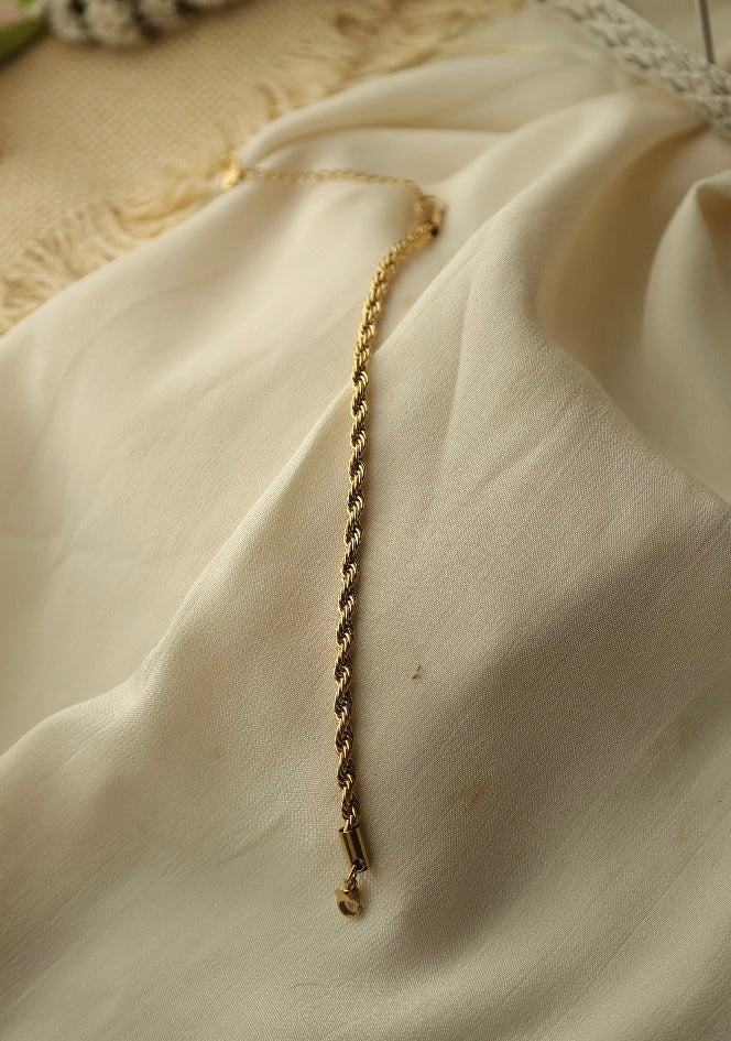 Milas Twisted Bracelet