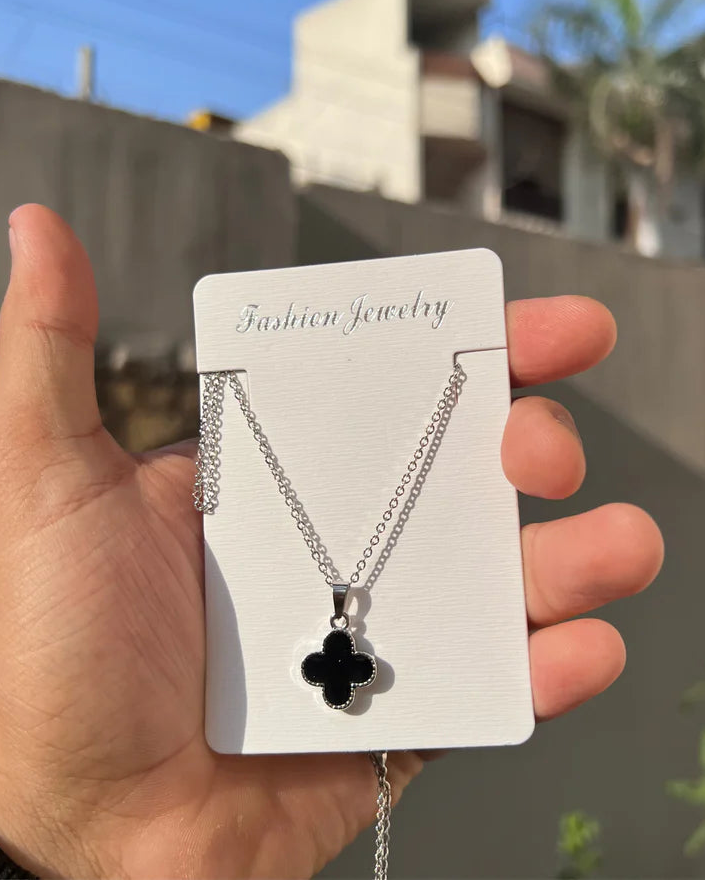Vancleef Necklace ( Silver )