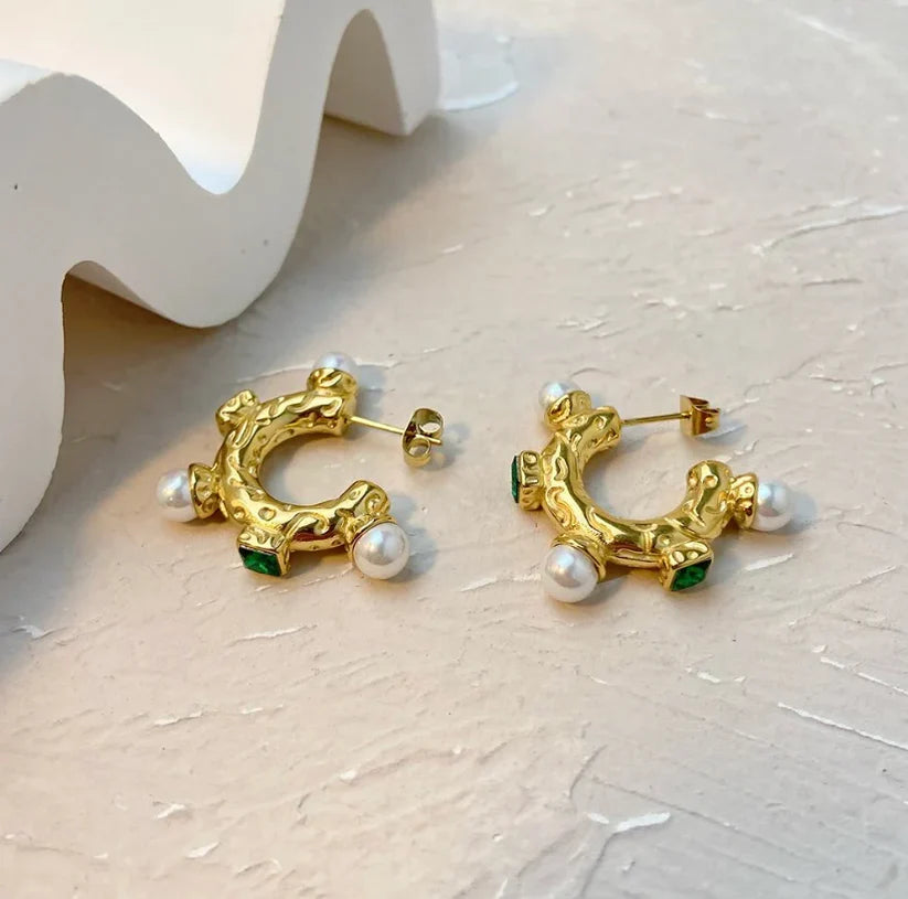 Pearl Green Earring