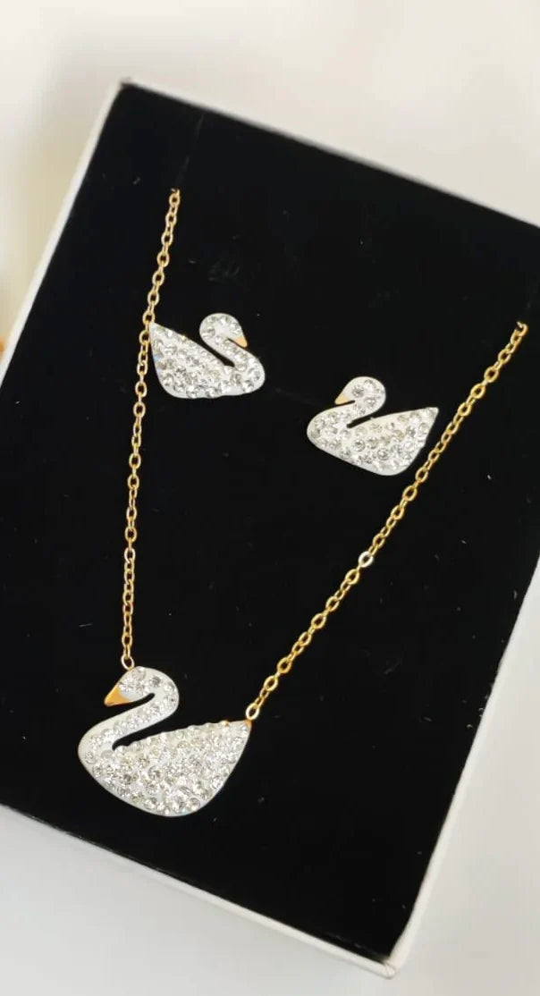 Swarovski Swan Earring And Necklace Set