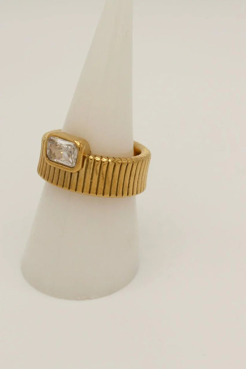 Reve Band Ring