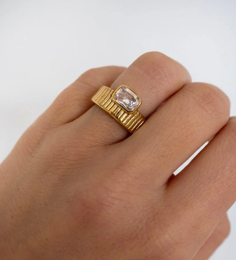 Reve Band Ring