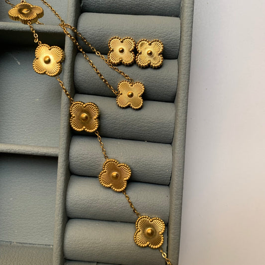 Golden Clover Complete Set