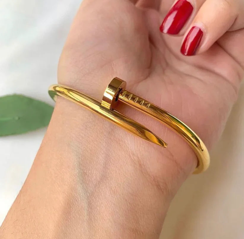 Nail Bangle (Premium)
